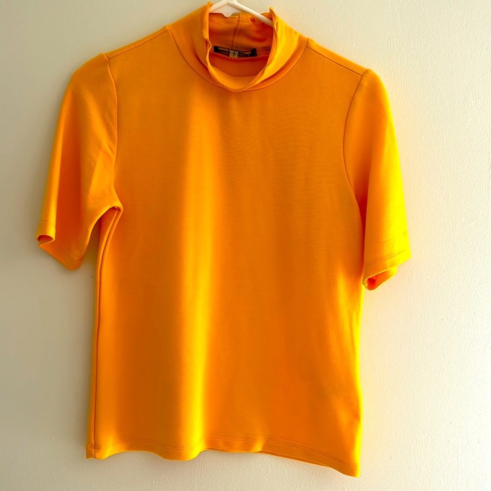 Karl Lagerfeld Paris Gold 3/4 Sleeve mock-neck scalloped shirt, size small